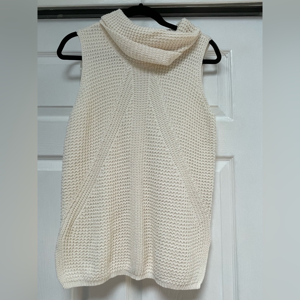 Two by Vince Camuto, Size S